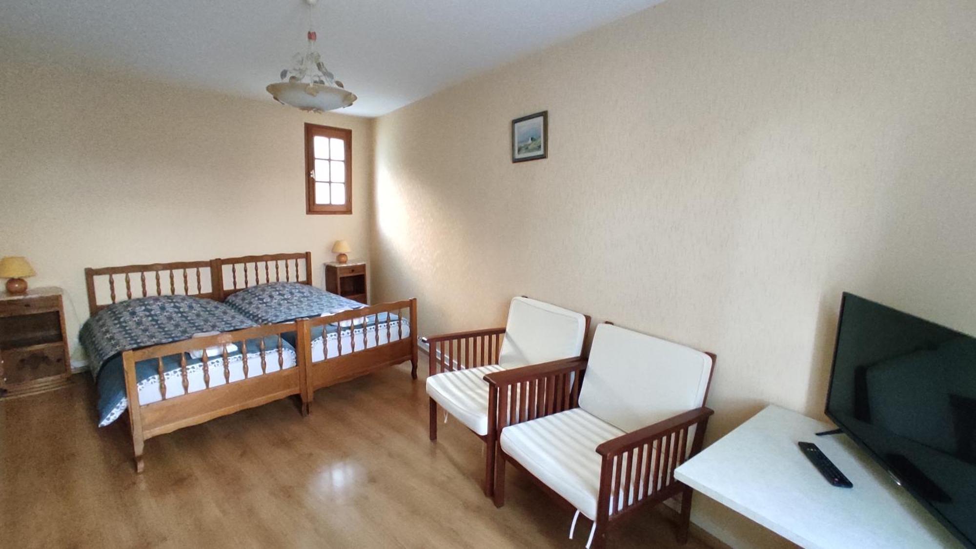 Quelques Fleurs Aparthotel Ла Рош-Позе Стая снимка